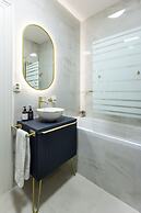 Decadent Art Deco Apartment in Old Town