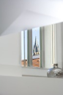 Decadent Art Deco Apartment in Old Town