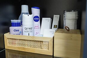 Decadent Art Deco Apartment in Old Town