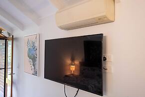 Airlie Beach Eco Cabins - Adults only