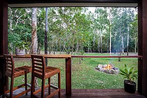 Airlie Beach Eco Cabins - Adults only
