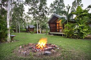 Airlie Beach Eco Cabins - Adults only
