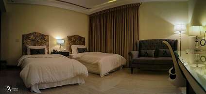 5th Avenue Hotel