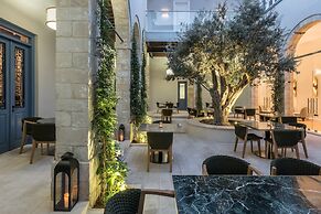S Paul Hotel