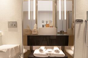 S Paul Hotel