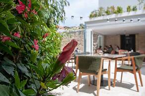S Paul Hotel