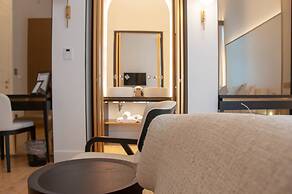 S Paul Hotel