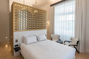 S Paul Hotel