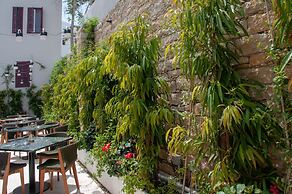 S Paul Hotel