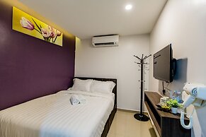 U Plus Budget Hotel