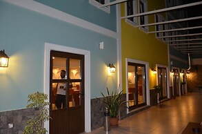 Apameia Hotel