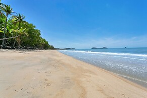 Reeflections Beachfront Holiday House