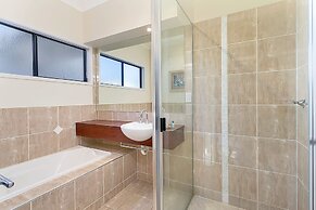 Beachcomber Holiday House