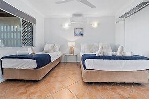 Dolce Vita Beachfront Holiday House