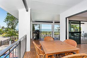 Dolce Vita Beachfront Holiday House