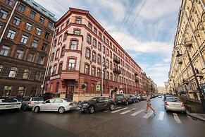 Duplex Apartments on Pushkinskaya 9