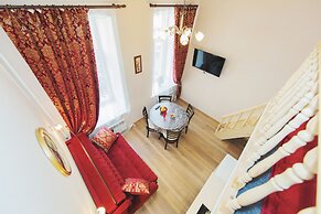 Duplex Apartments on Pushkinskaya 9