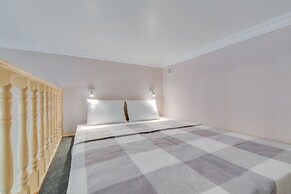 Duplex Apartments on Pushkinskaya 9