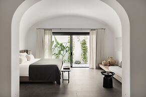 Canaves Epitome - Small Luxury Hotels of the World