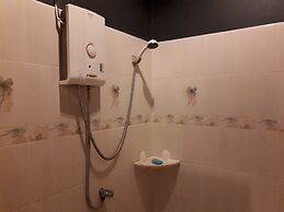 Baansuankamnun Montree