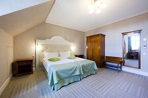 Skrunda Manor Hotel