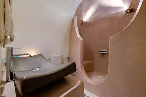 Christina's Cave House