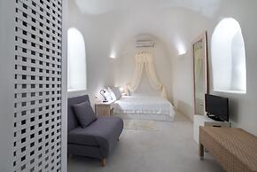 Christina's Cave House