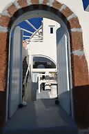 Christina's Cave House