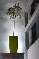 Christina's Cave House