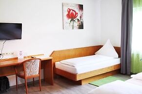 Hotel Pension Kaempfelbach