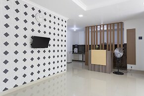 RedDoorz Plus @ Boulevard Residence BSD