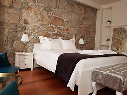 Authentic Porto Apartments