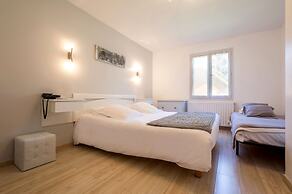 Logis Hôtel les Cèdres Bleus