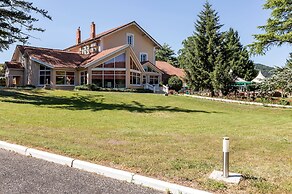 Logis Hôtel les Cèdres Bleus