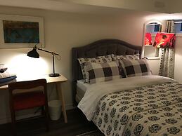 Beautiful 4BR Downtown House, Sleeps 10