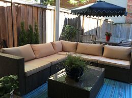 Beautiful 4BR Downtown House, Sleeps 10