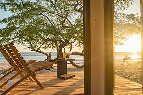 99 Surf Lodge