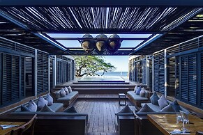 99 Surf Lodge