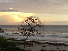99 Surf Lodge
