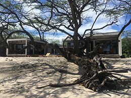 99 Surf Lodge
