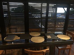 99 Surf Lodge