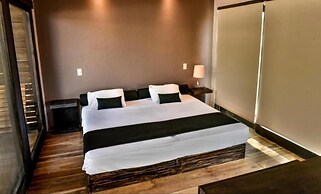 99 Surf Lodge