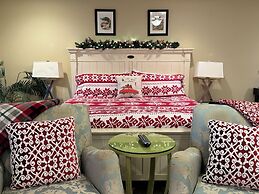 The B & B at Queenslake