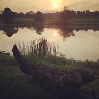 The B & B at Queenslake