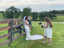 The B & B at Queenslake