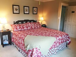 The B & B at Queenslake