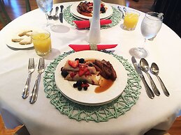 The B & B at Queenslake