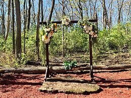 The B & B at Queenslake