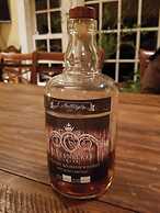 The B & B at Queenslake