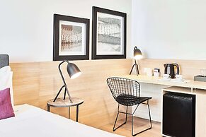 Dazzler by Wyndham Rosario